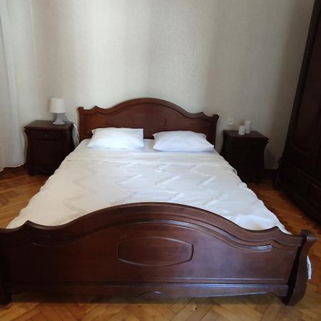 Flat in the city center Odessa Exteriör bild