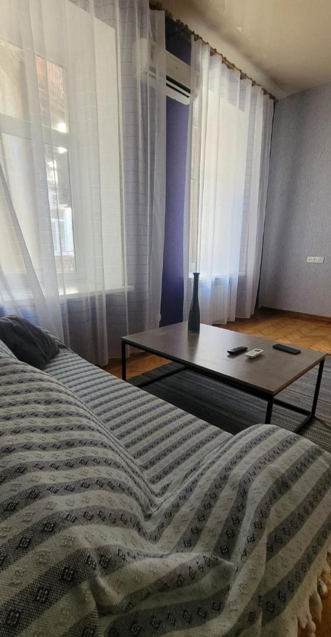 Flat in the city center Odessa Exteriör bild